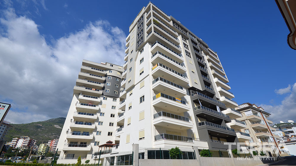 4+1 Resale Flat in Cikcilli, Alanya with Extensive Social Facilities - 70025
