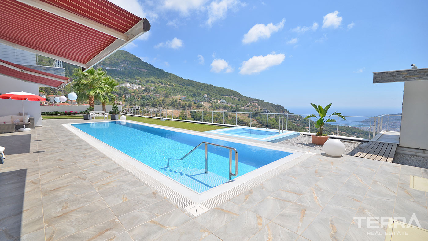 Luxury Furnished Resale Villa with 1600 m2 Land Plot in Tepe, Alanya - 70070