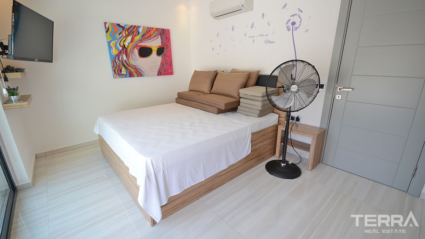 Luxury Furnished Resale Villa with 1600 m2 Land Plot in Tepe, Alanya - 70107