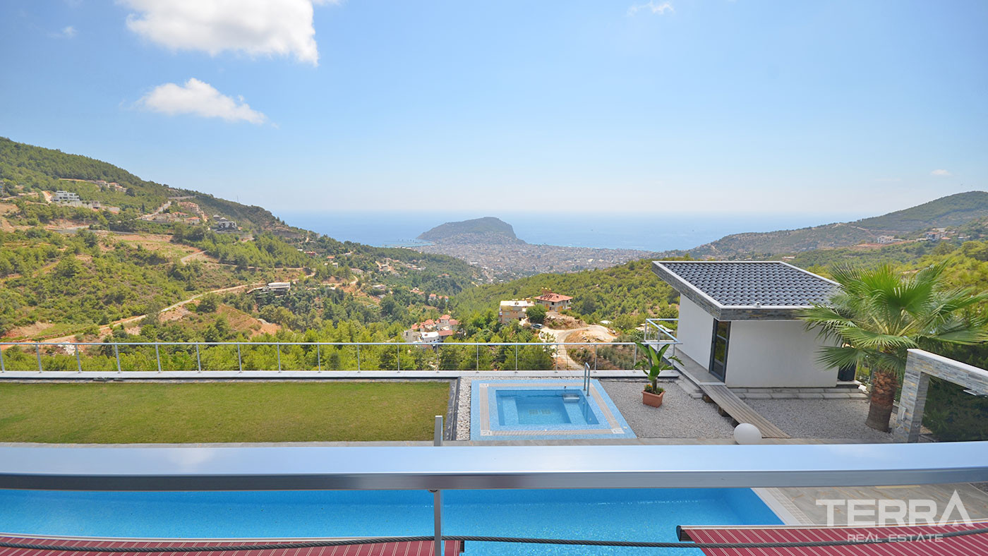 Luxury Furnished Resale Villa with 1600 m2 Land Plot in Tepe, Alanya - 70108