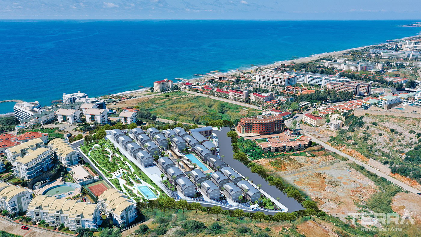 Alanya Flats in a Luxury Complex with Shopping Mall and Private Beach