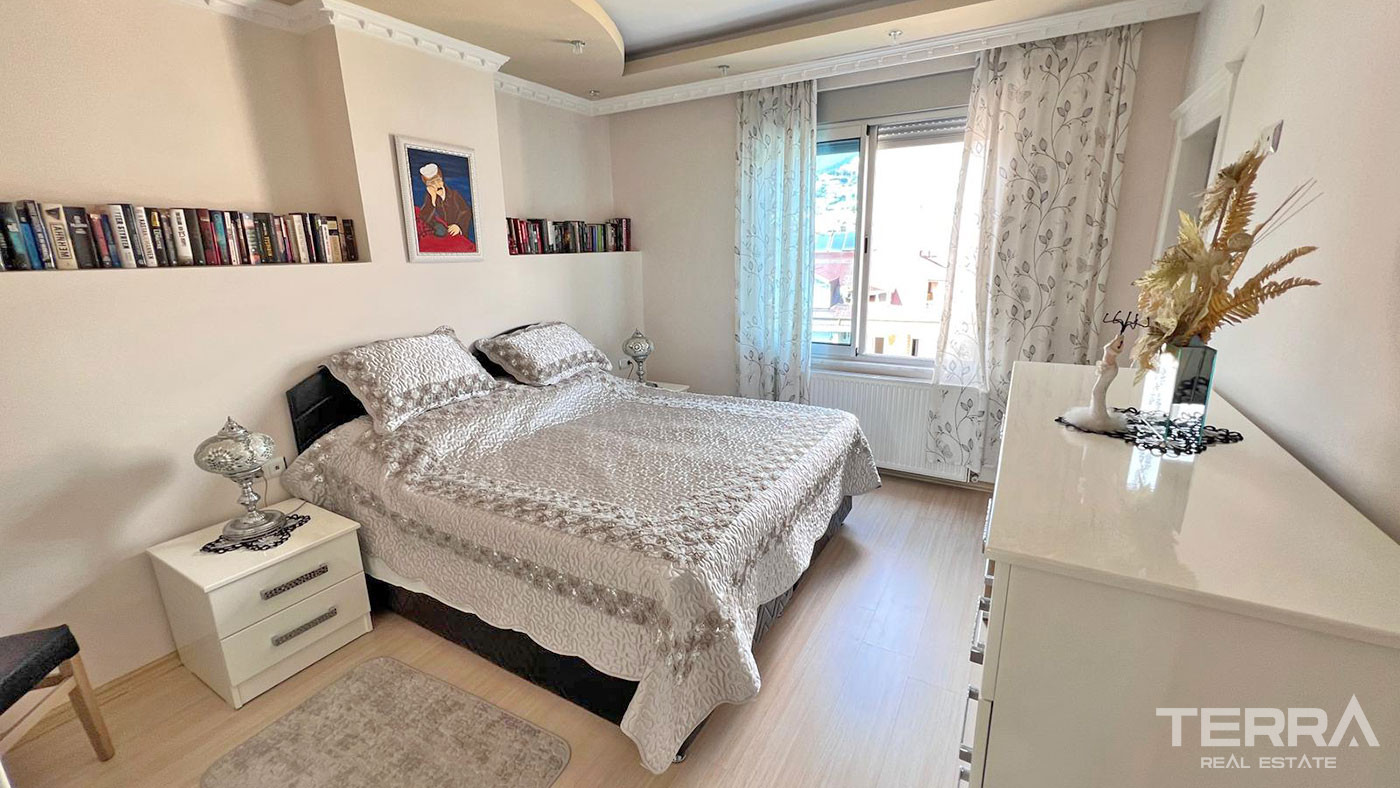 Furnished Resale Apartment in Alanya with an Incredible Green View - 70576