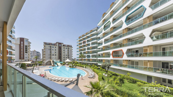 Sun-Filled Resale Flat in Alanya with Sea View and Rental Potential