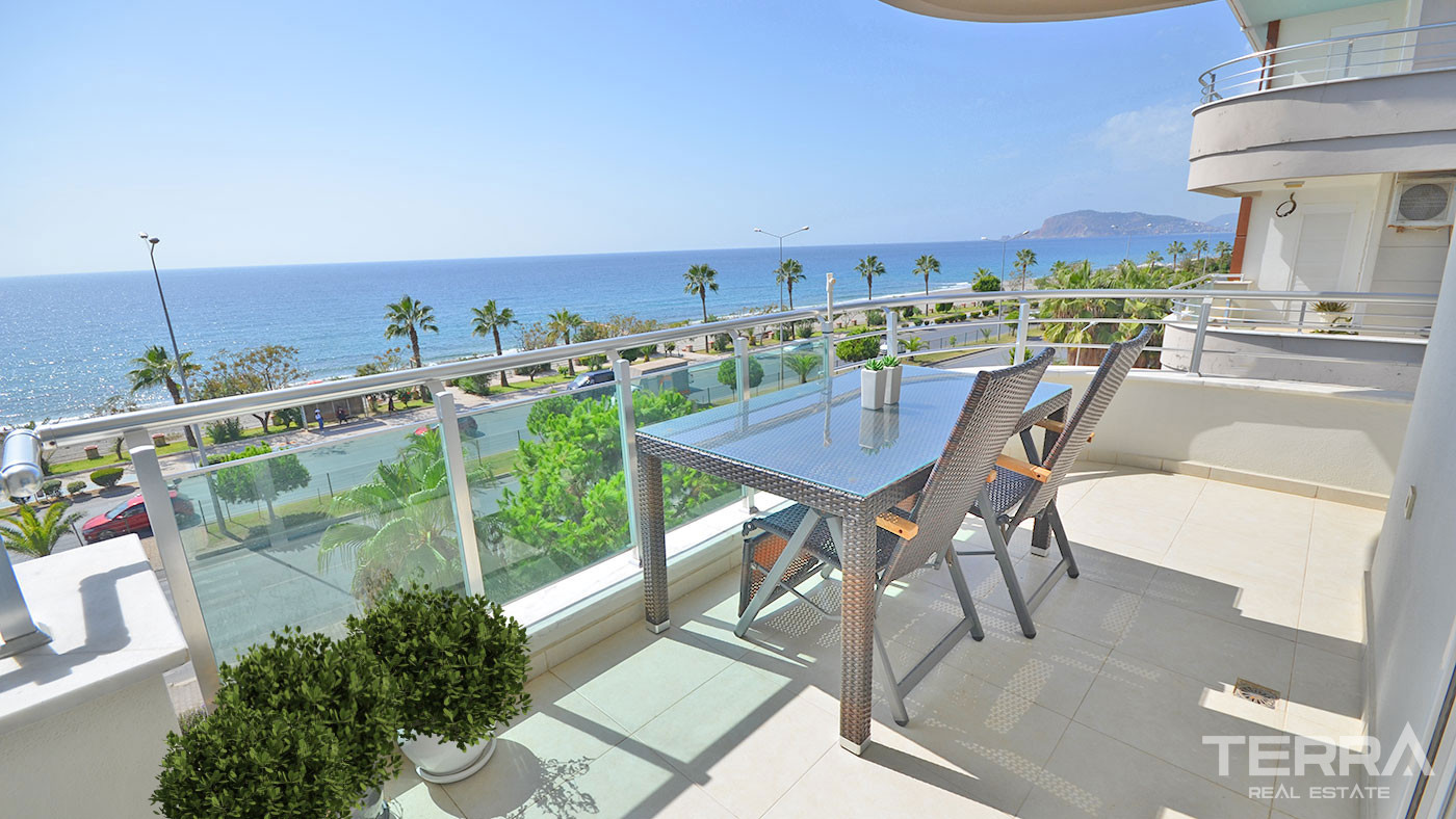 Modern and Stylish Seafront Apartment in Kestel, Alanya