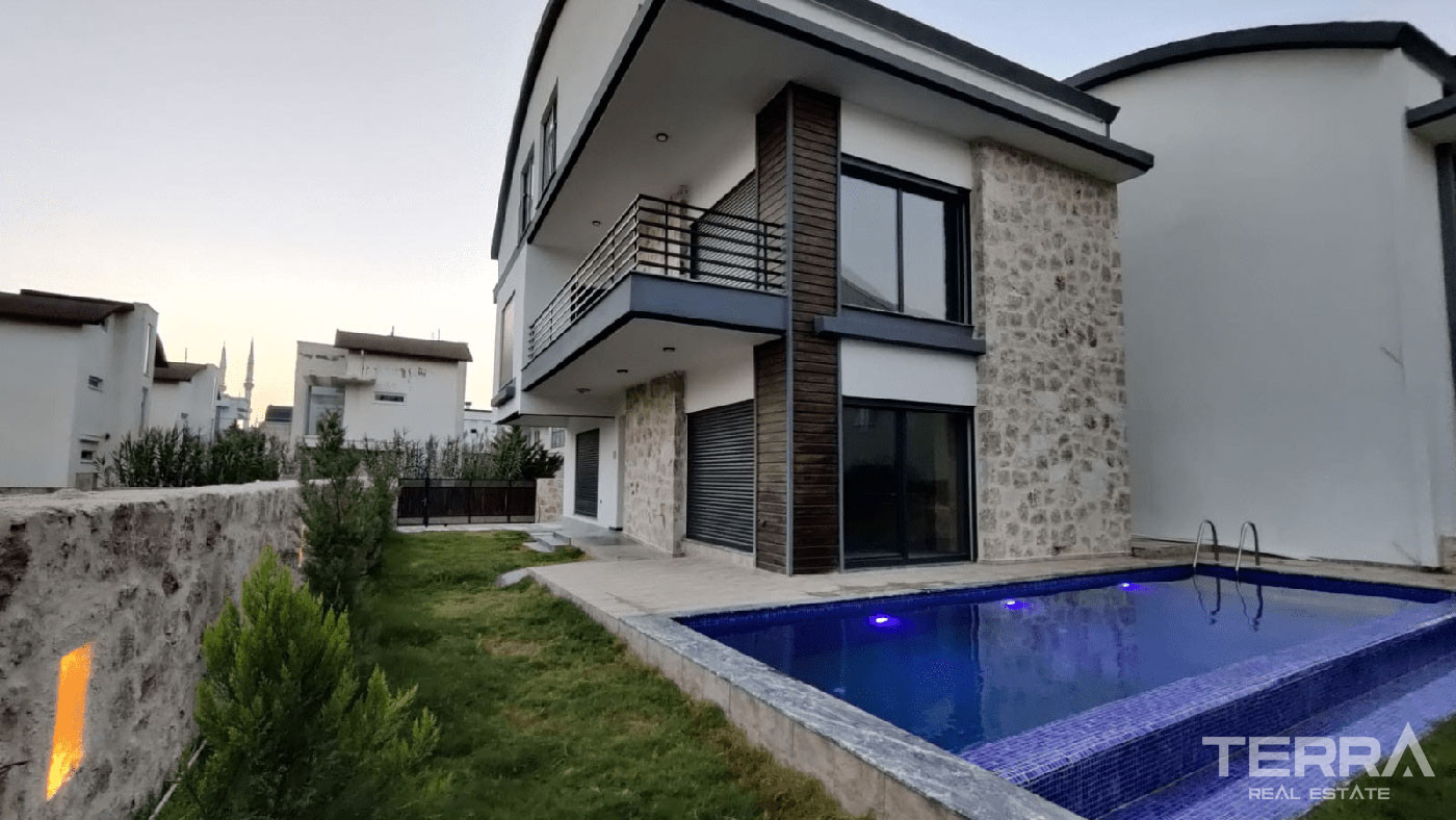 Twin Villas with Luxury Interior Design Close to Golf Courses in Belek