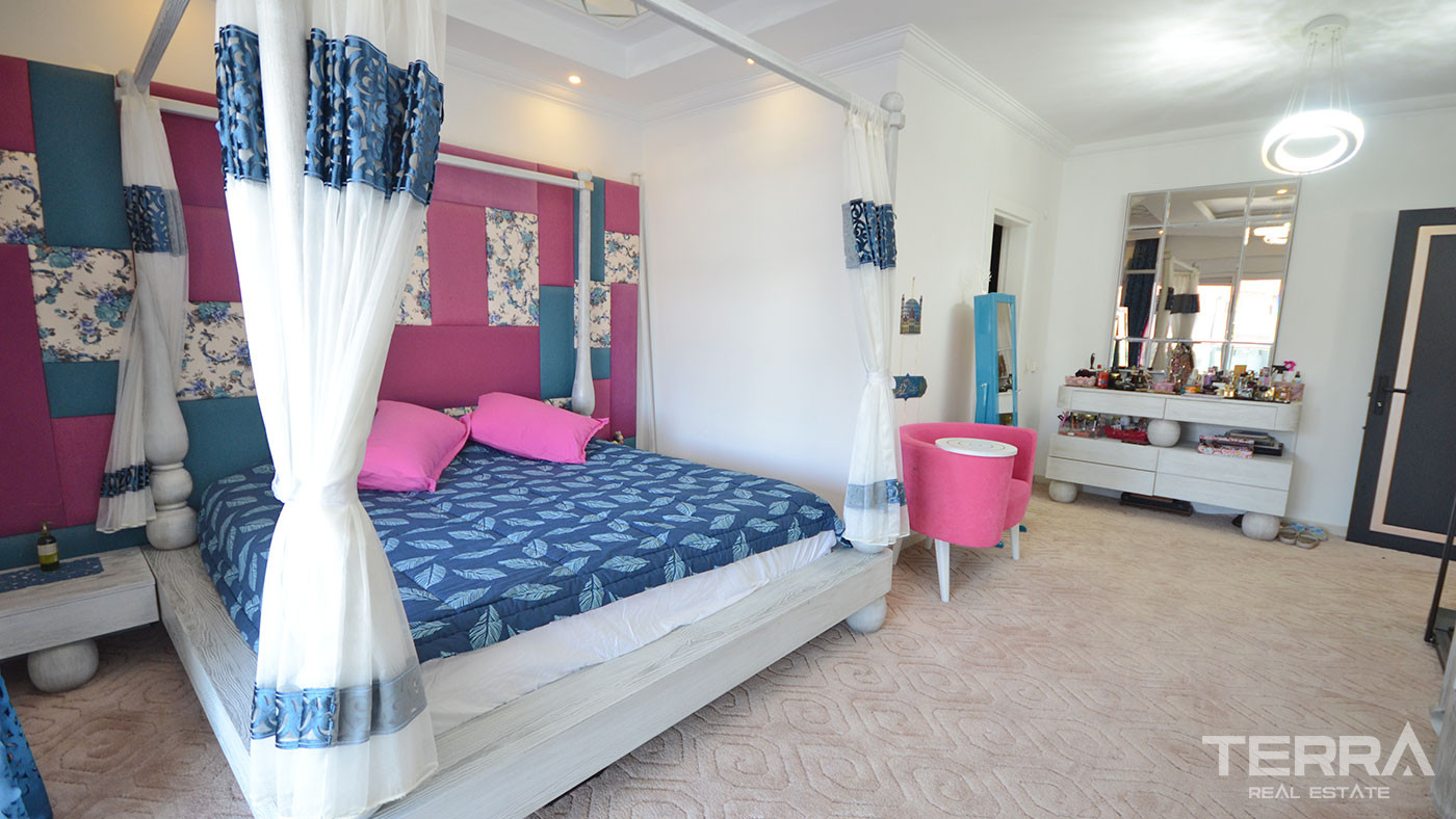 Central Alanya Apartment Close to the Beach with Luxury Furniture - 72724