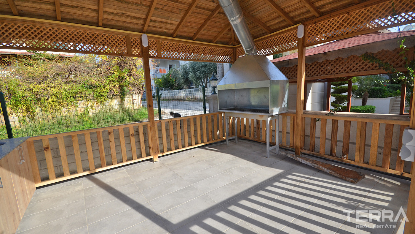 Modern Furnished Key Ready Flat Close to the Beach in Alanya Avsallar - 73545