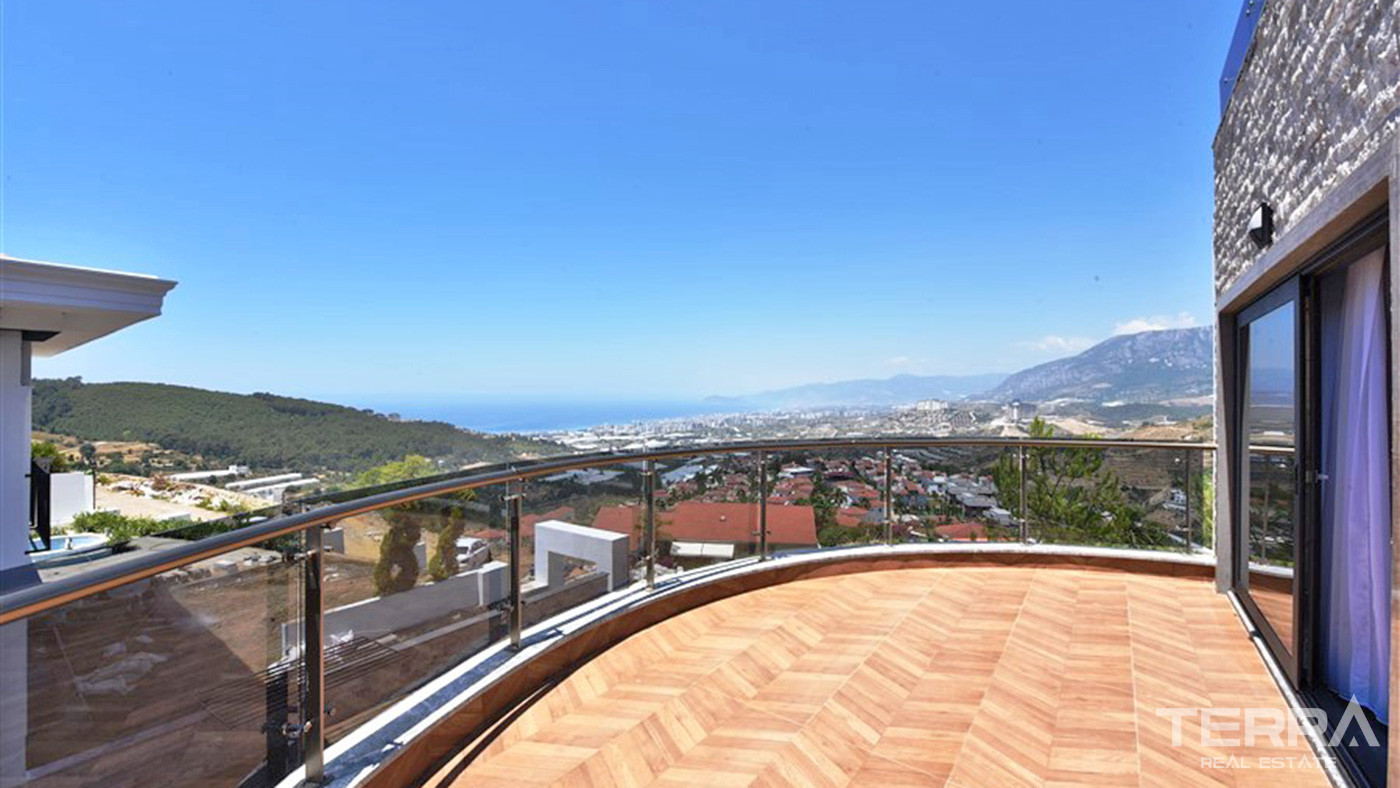 Furnished 4+1 Private Villa with Panoramic View in Alanya Kargıcak - 73570