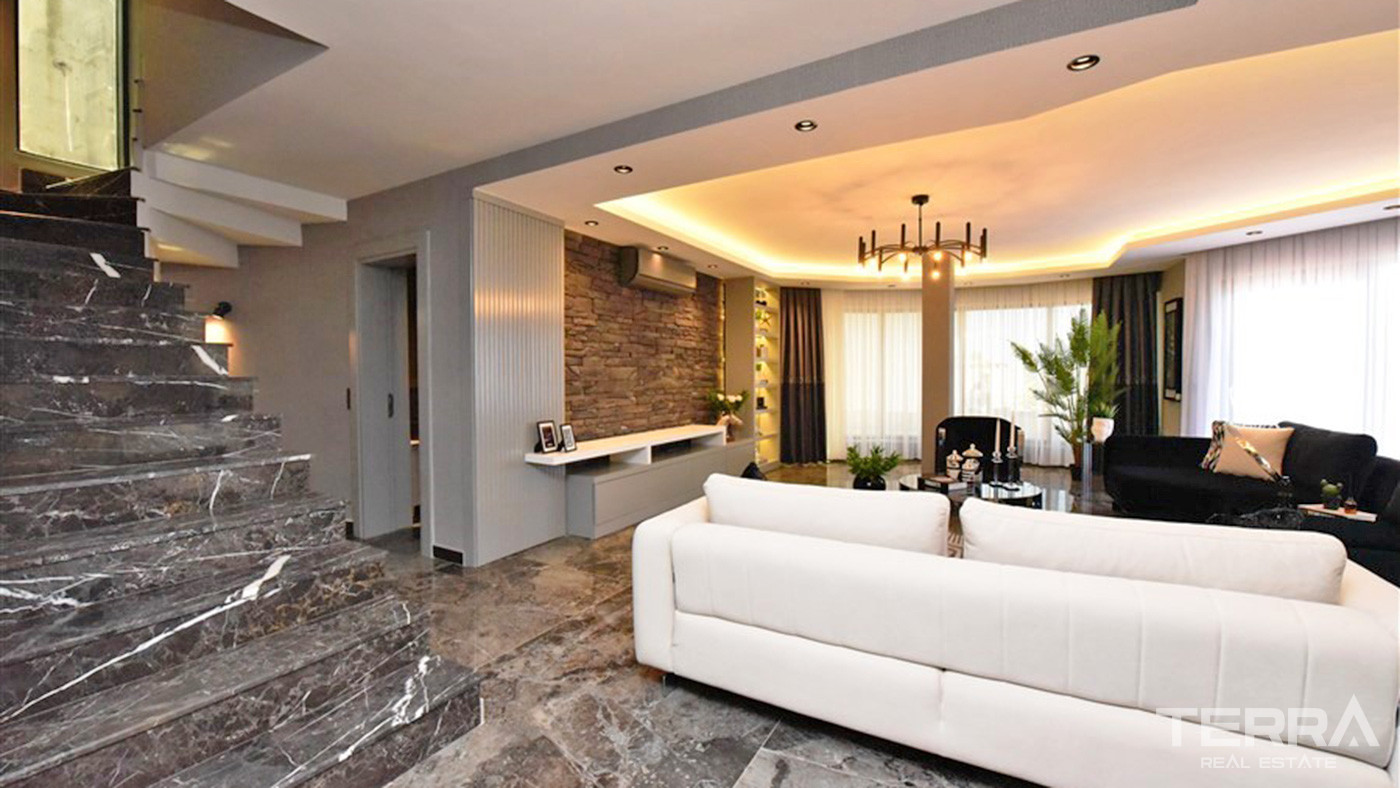 Furnished 4+1 Private Villa with Panoramic View in Alanya Kargıcak - 73580