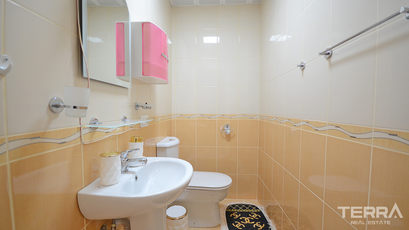 Eye Catching Sea View Flat a Few Steps Away From the Beach in Alanya - 73618
