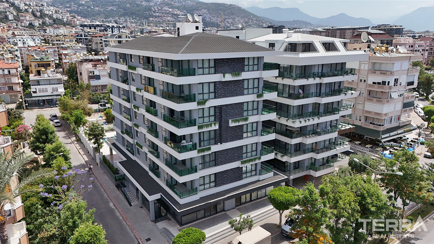 Alanya Merkezde Tamamen Eşyalı ve Plaja 350 m Mesafede Yeni Daireler - 103844