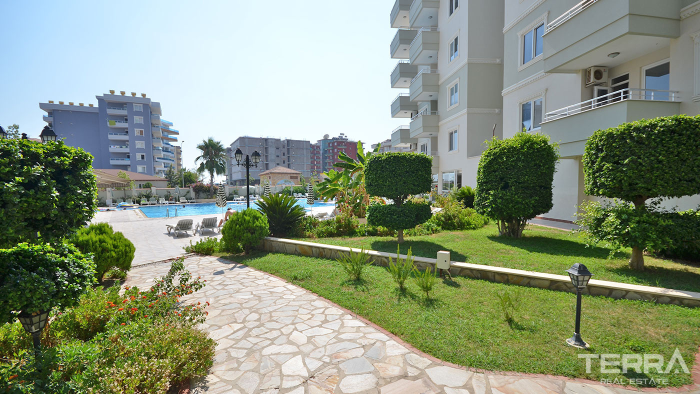 Alanya Flat for Sale in Luxury Complex with Large Pool and Aqua Slides - 74680