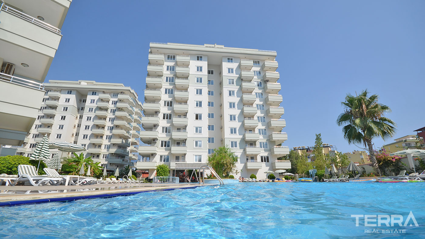 Alanya Flat for Sale in Luxury Complex with Large Pool and Aqua Slides - 74683