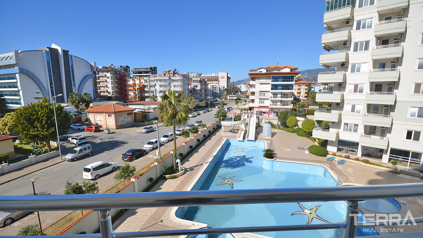 Alanya Flat for Sale in Luxury Complex with Large Pool and Aqua Slides - 74695