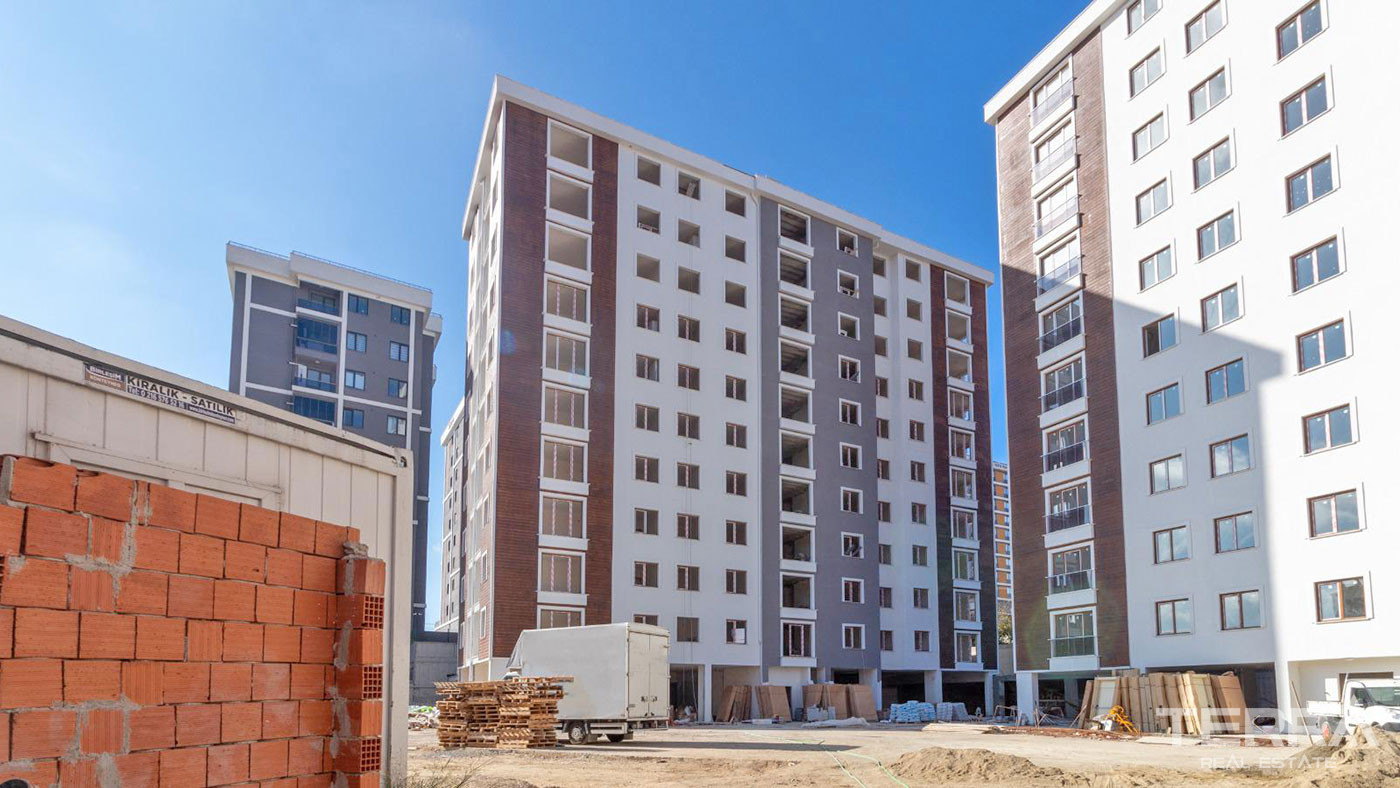 Key Ready Investment Apartments with City and Forest View in Pendik - 74807