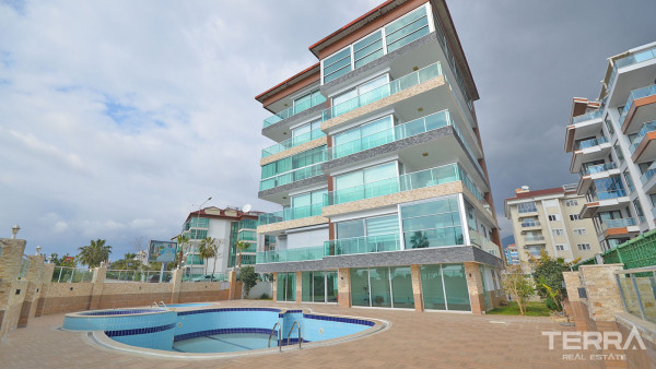 Stilfull leilighet ved stranden til salgs i Alanya, Kestel