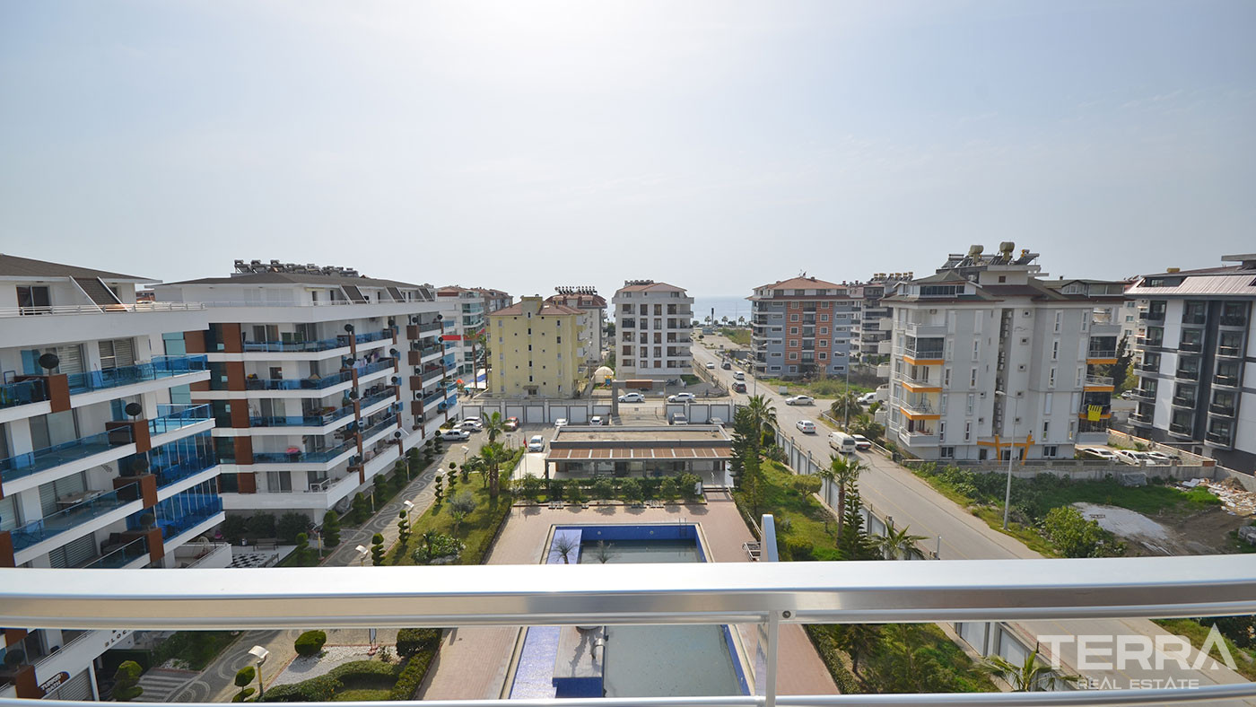 Alanya's Furnished Duplex Apartment with Sea View Close to Beach - 75069