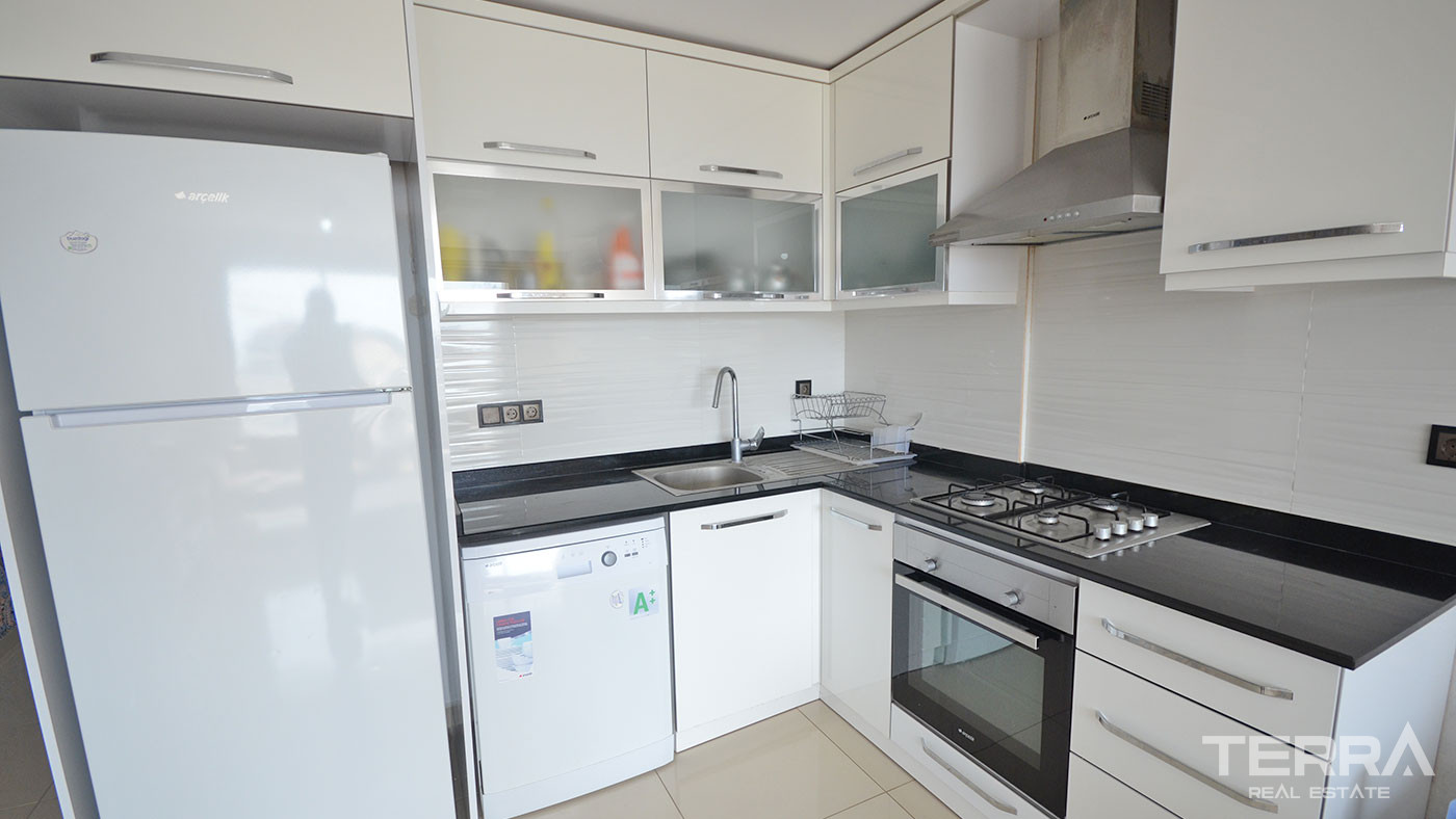 Alanya's Furnished Duplex Apartment with Sea View Close to Beach - 75071