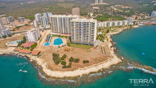Turnkey Flats by the Sea Equipped with Top Quality Materials in Mersin