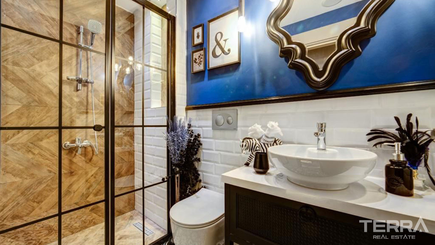 Mersin Flats with Modern Features 1.5 km from the Beach in Yenişehir - 76009