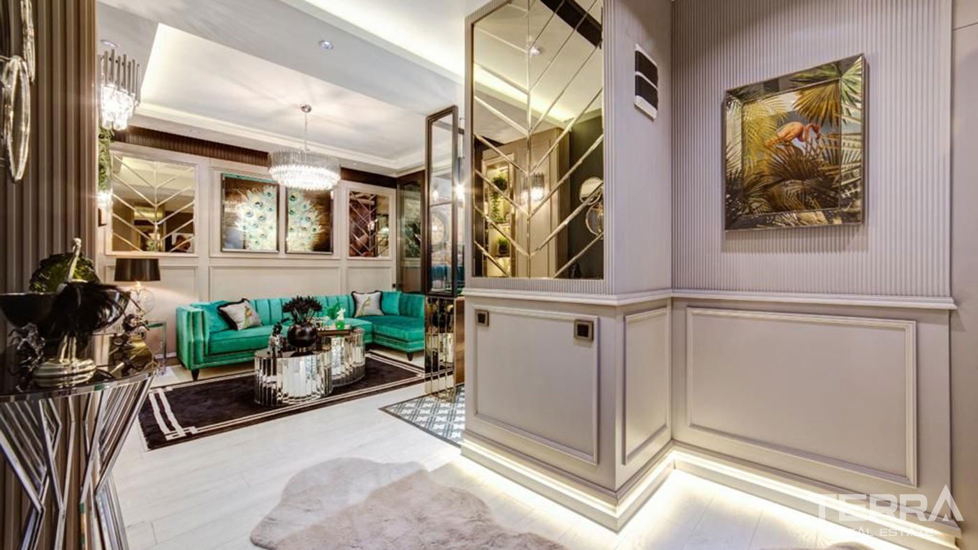 Mersin Flats with Modern Features 1.5 km from the Beach in Yenişehir - 76011