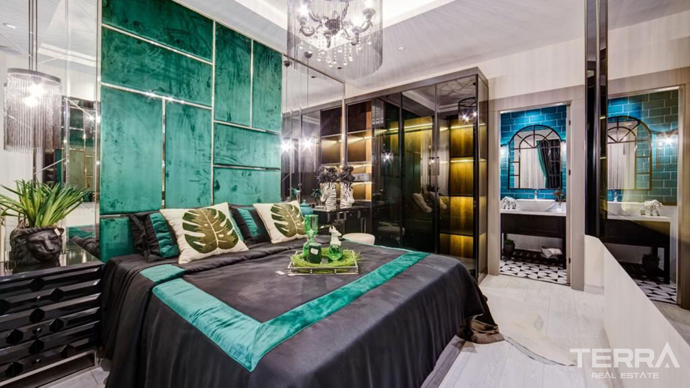 Mersin Flats with Modern Features 1.5 km from the Beach in Yenişehir - 76017
