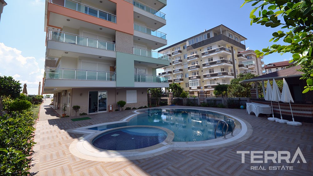 1 bedroom apartment at sea front location in Kestel Alanya - 2796