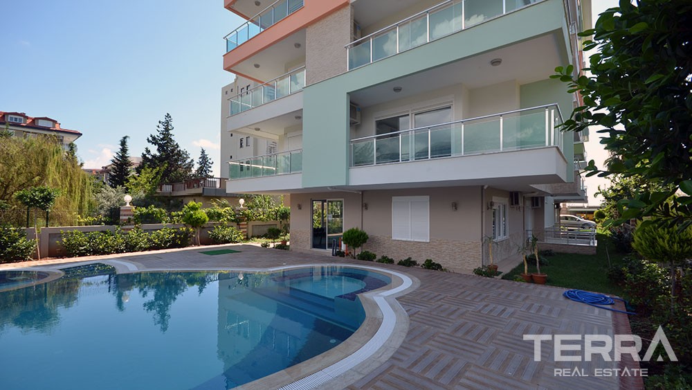 1 bedroom apartment at sea front location in Kestel Alanya - 2797