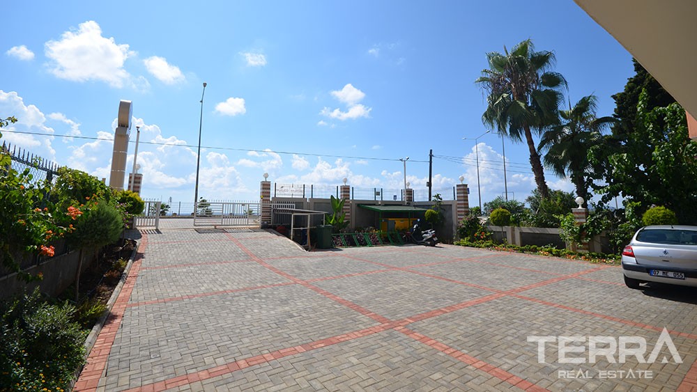 1 bedroom apartment at sea front location in Kestel Alanya - 2799