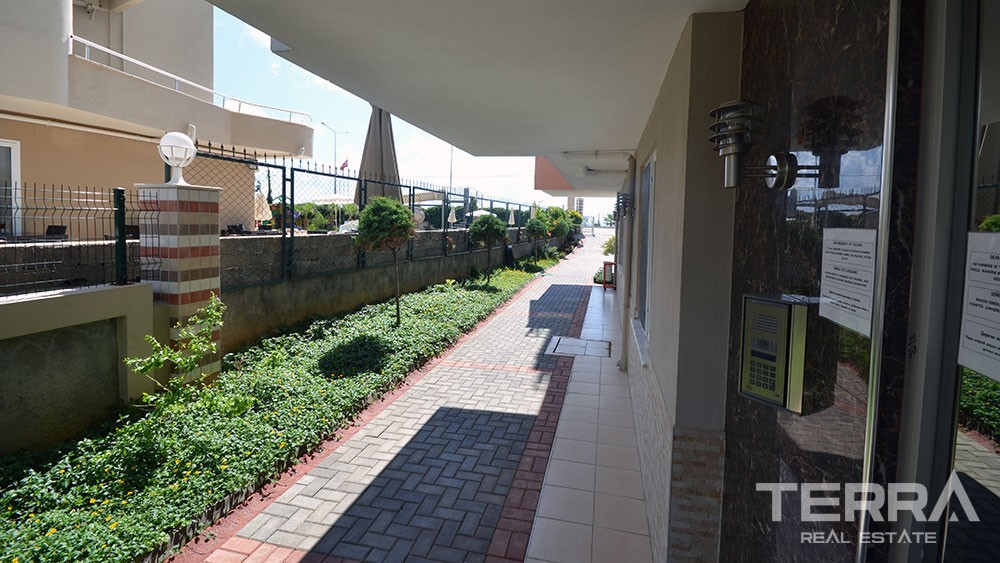 1 bedroom apartment at sea front location in Kestel Alanya - 2801