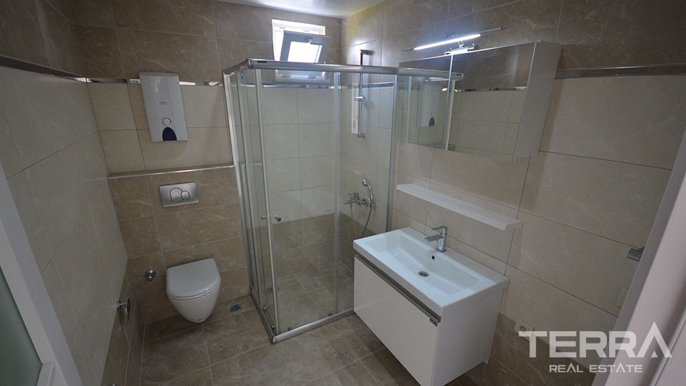 1 bedroom apartment at sea front location in Kestel Alanya - 2823