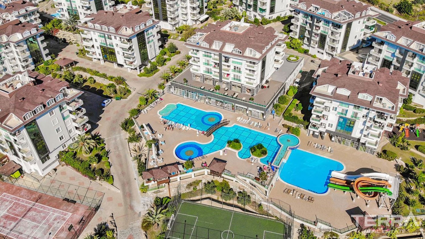 Rich Social Facilities from Sea View Flat in Olive City, Alanya