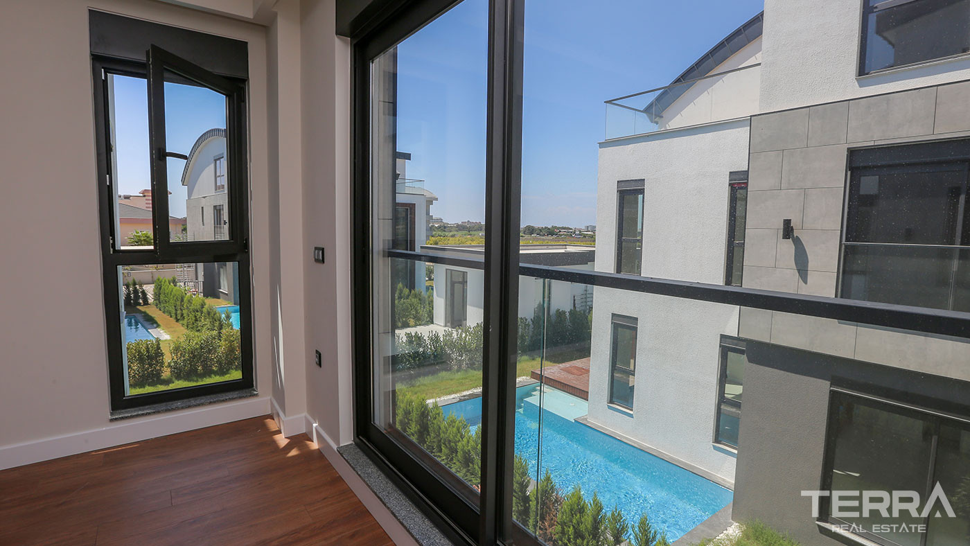 Luxury Semi-Detached Villas in Side Offer First Class Comfort - 79639