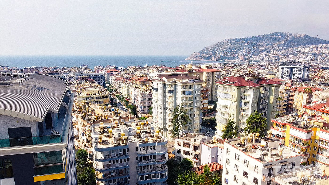 Mountain and Sea Views from Centrally Located Alanya Flats for Sale