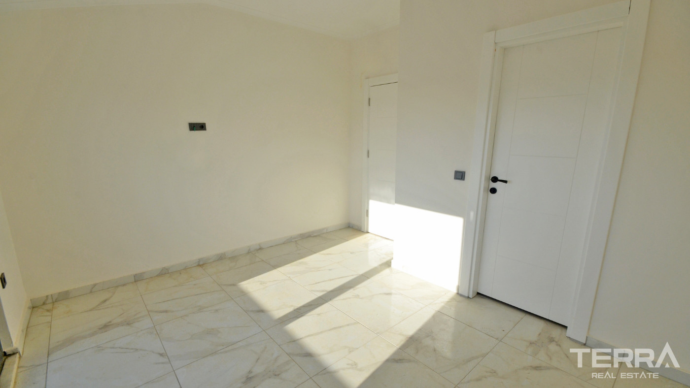 Resale Penthouse Apartment in a Promising Area of Avsallar, Alanya - 100942