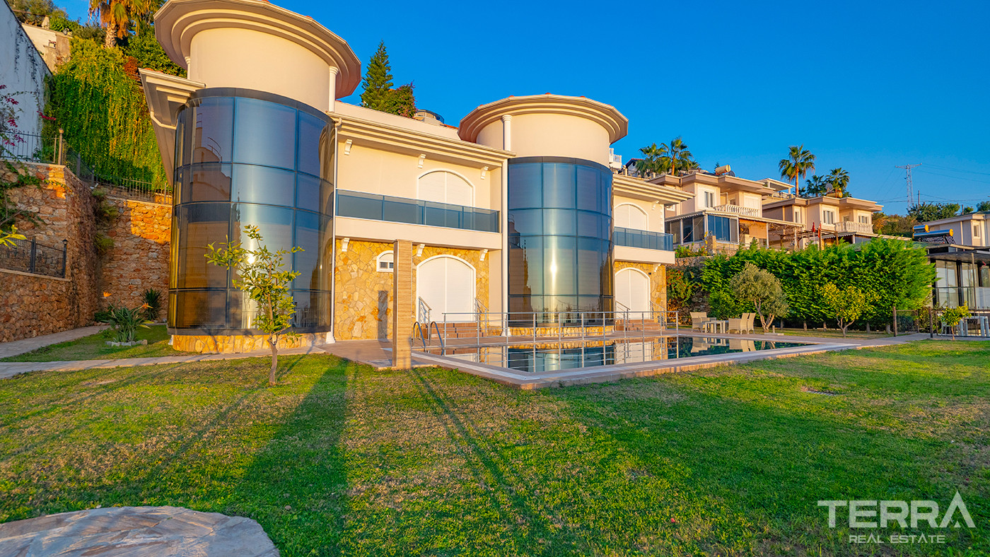 4+2 Furnished Villa with Underfloor Heating and Sea Views in Alanya - 82395