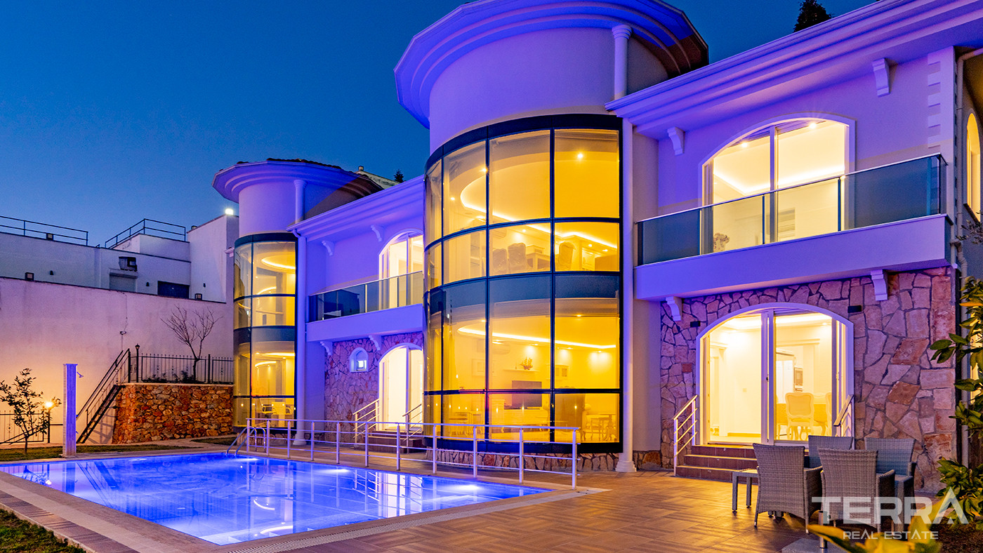 4+2 Furnished Villa with Underfloor Heating and Sea Views in Alanya - 82399