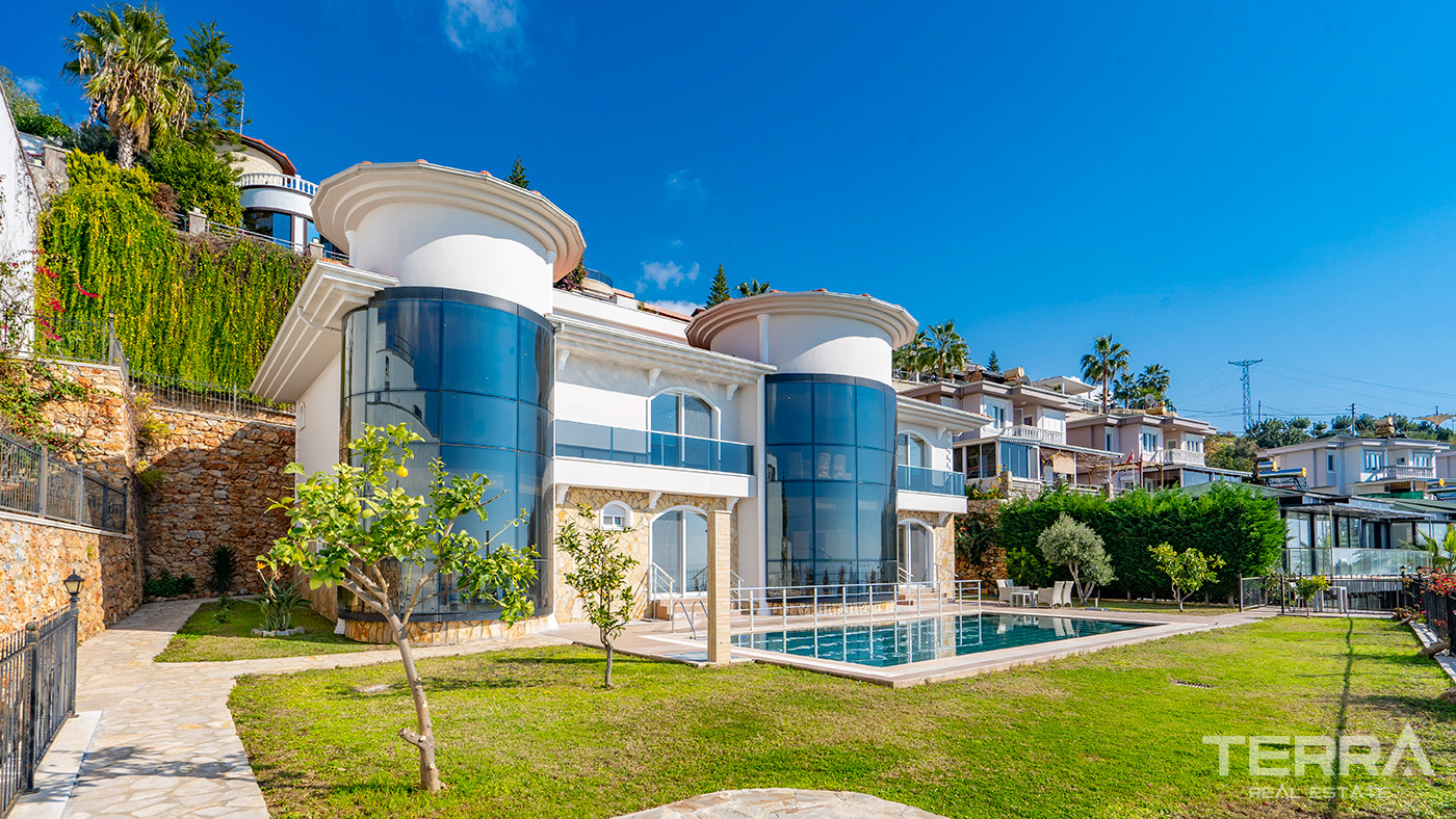4+2 Furnished Villa with Underfloor Heating and Sea Views in Alanya - 82409