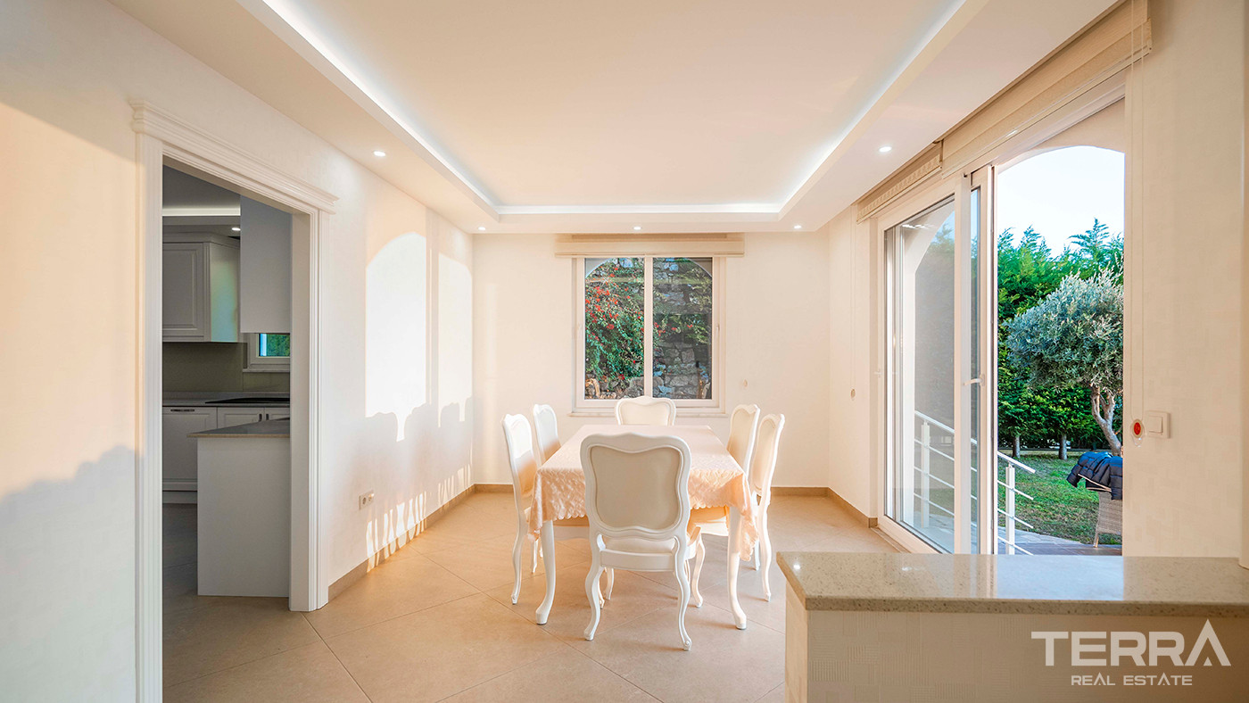 4+2 Furnished Villa with Underfloor Heating and Sea Views in Alanya - 82421
