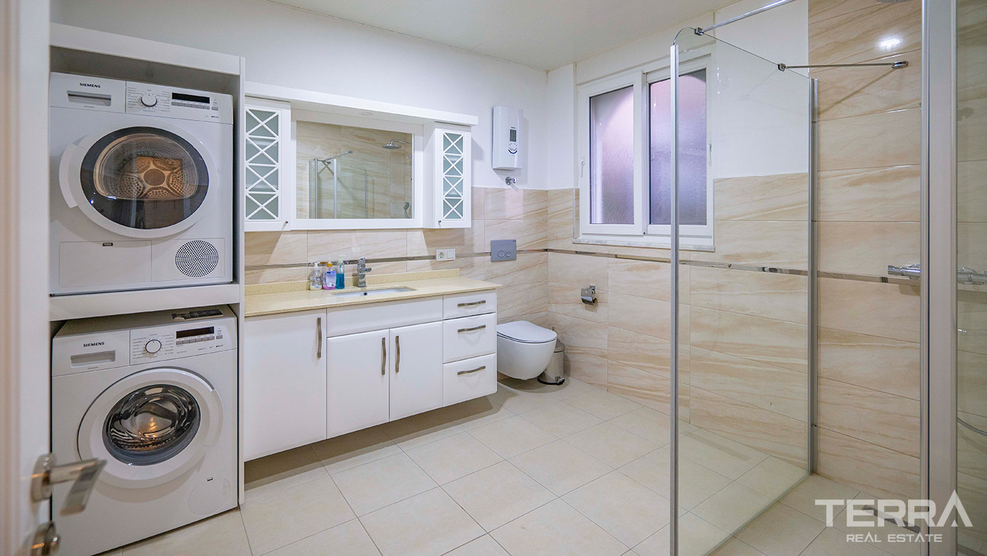 4+2 Furnished Villa with Underfloor Heating and Sea Views in Alanya - 82431