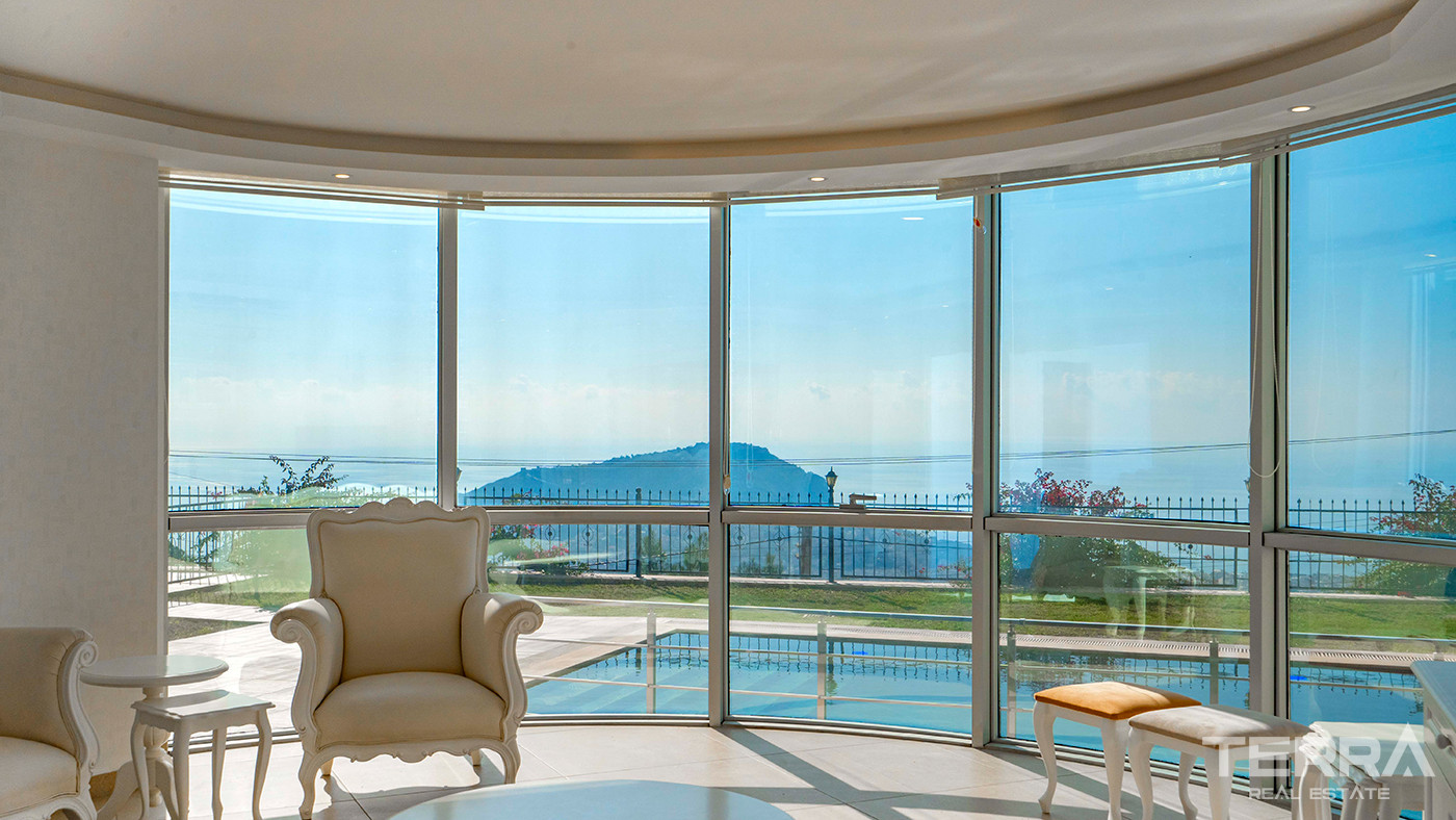 4+2 Furnished Villa with Underfloor Heating and Sea Views in Alanya - 82452