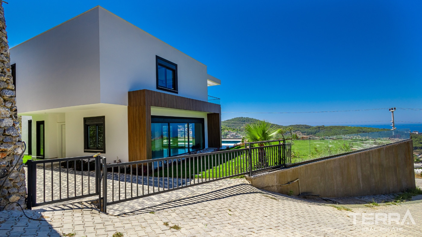 Exclusive 4+1 Detached Villa with Sea View in Kargıcak, Alanya - 100512