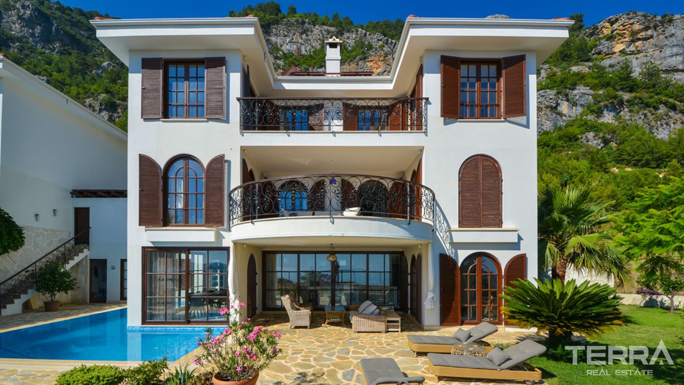 Furnished Sea View Villa in Alanya, Suitable For Citizenship - 82804