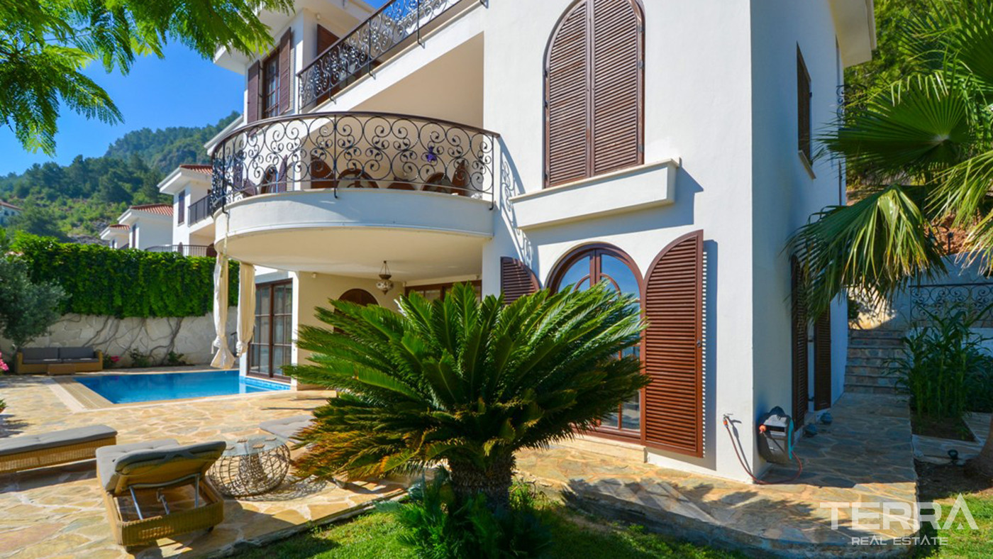 Furnished Sea View Villa in Alanya, Suitable For Citizenship - 82808