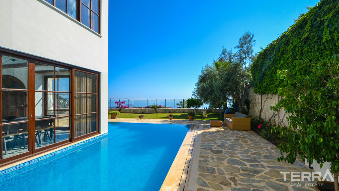 Furnished Sea View Villa in Alanya, Suitable For Citizenship - 82810