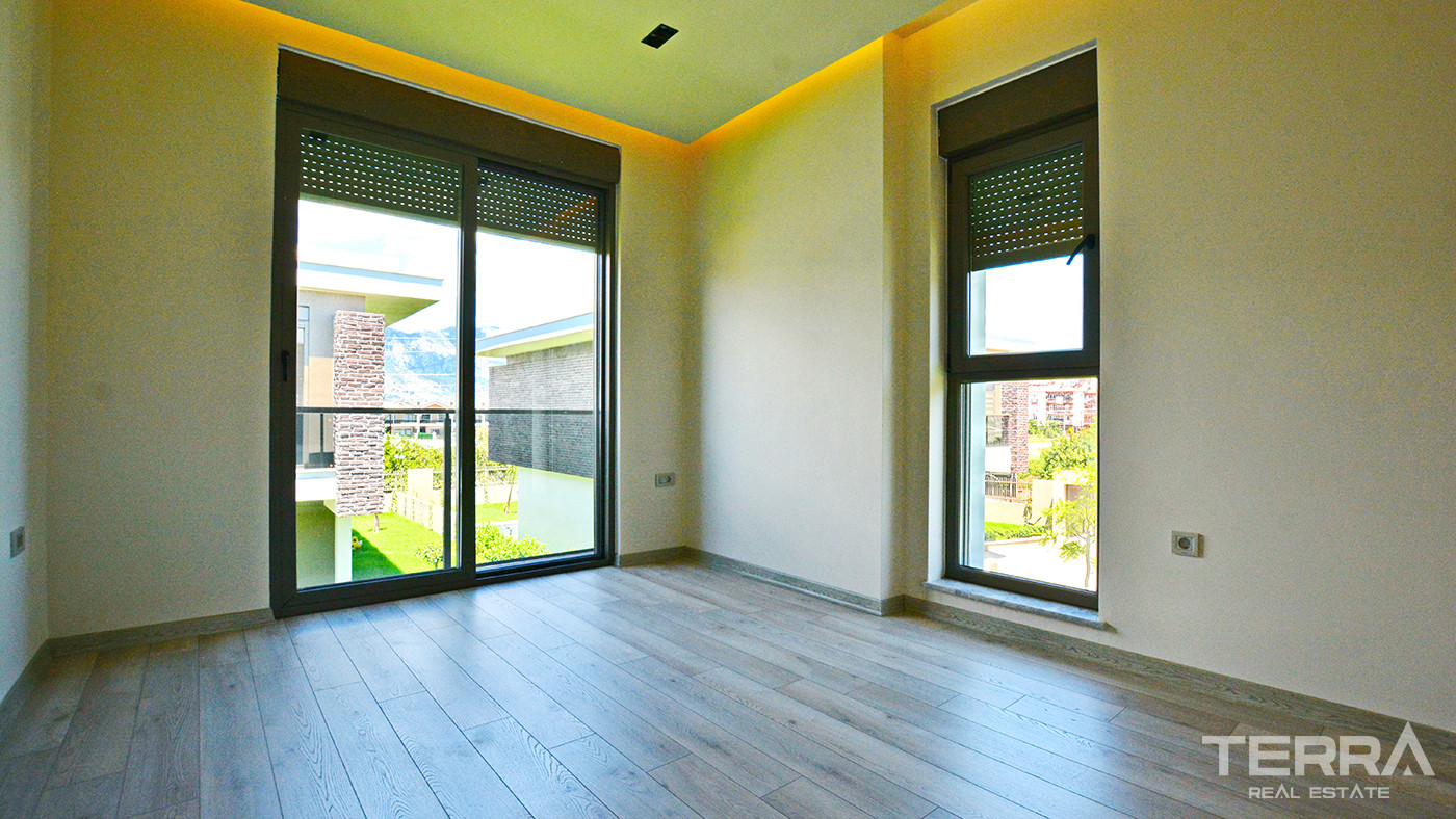 Luxury Living Awaits in Detached Villas in Döşemealtı, Antalya - 84255