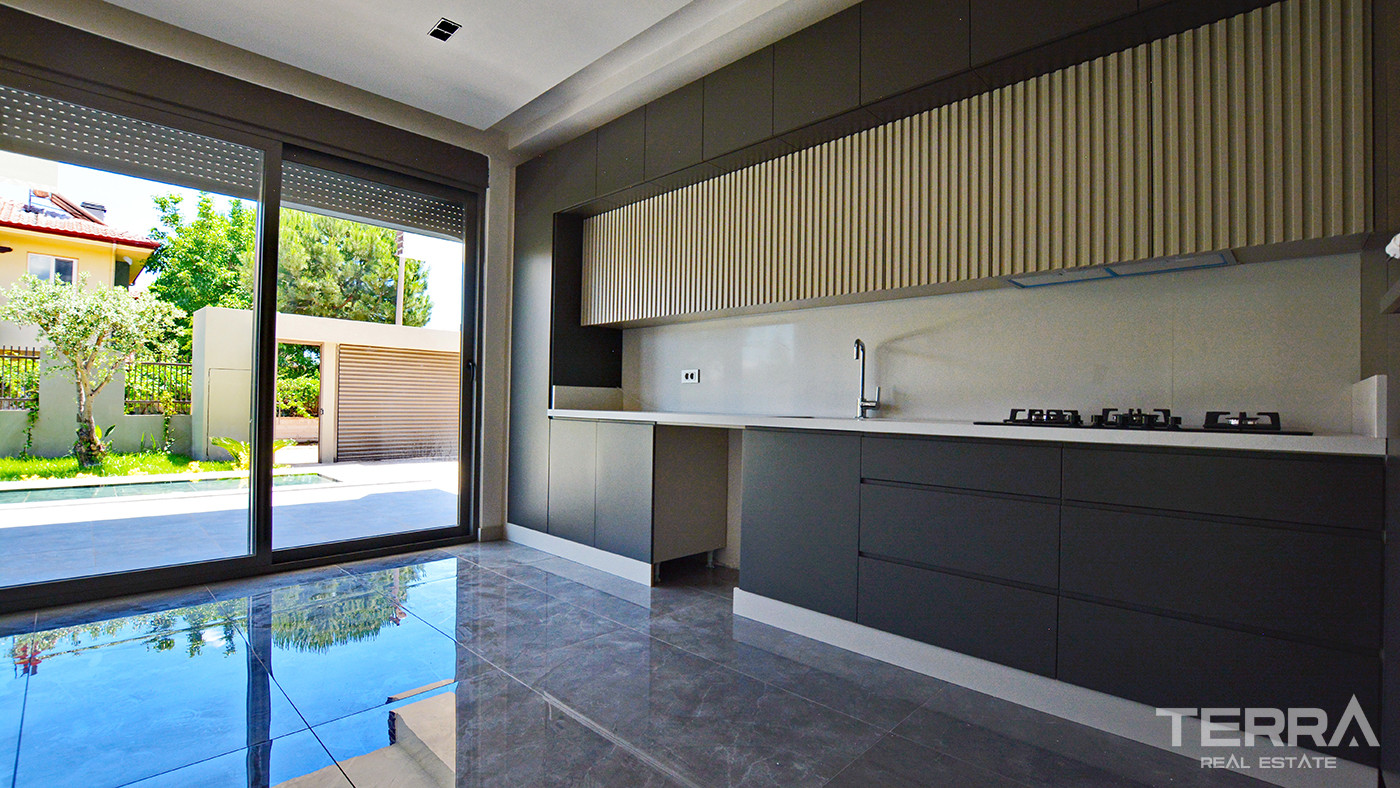 Luxury Living Awaits in Detached Villas in Döşemealtı, Antalya - 84258