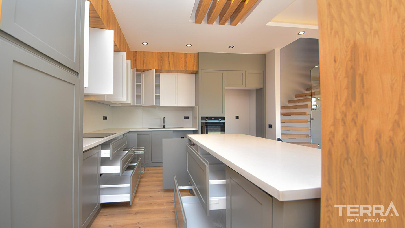 Luxurious Turnkey Triplex Villas in Antalya Kundu Near the Sea - 85639