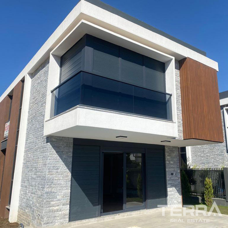 Sophisticated Detached Villa Suitable for Citizenship in Antalya, Lara - 85786