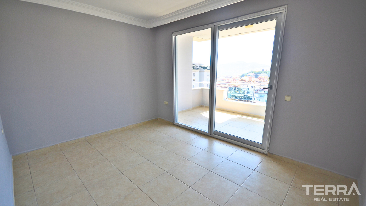 Chic Resale Three-Bedroom Duplex Flat in Lemon Garden, Cikcilli - 101780